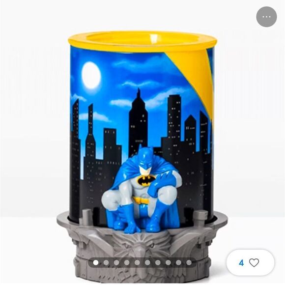 Scentsy Batman Wax Warmer - Blue and Yellow - Picture 1 of 2